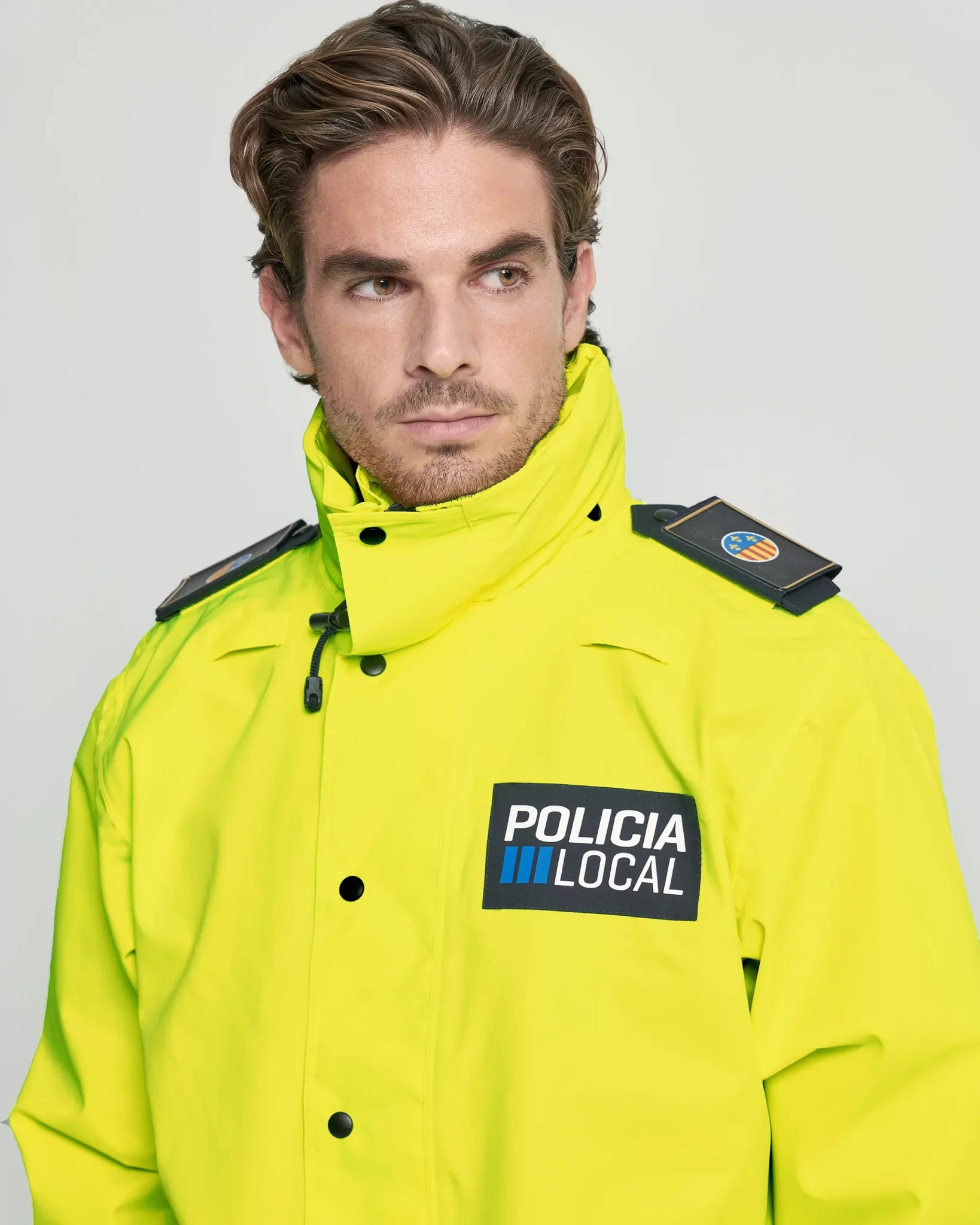 uniformes policía local de Baleares conjunto impermeable